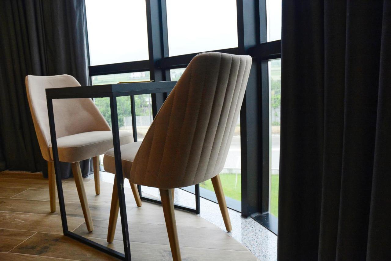 Hotel Braxton Shupenze Bagian luar foto