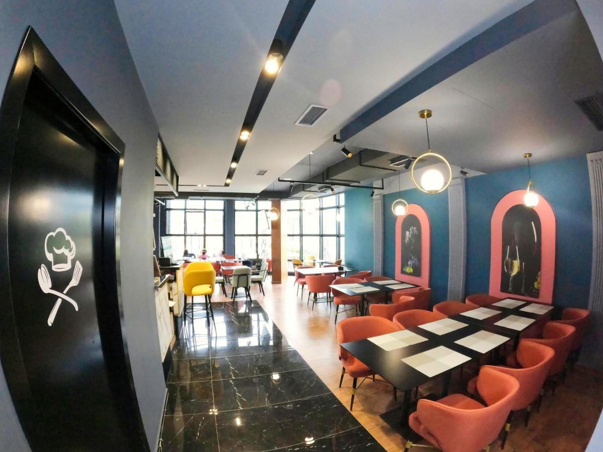 Hotel Braxton Shupenze Bagian luar foto