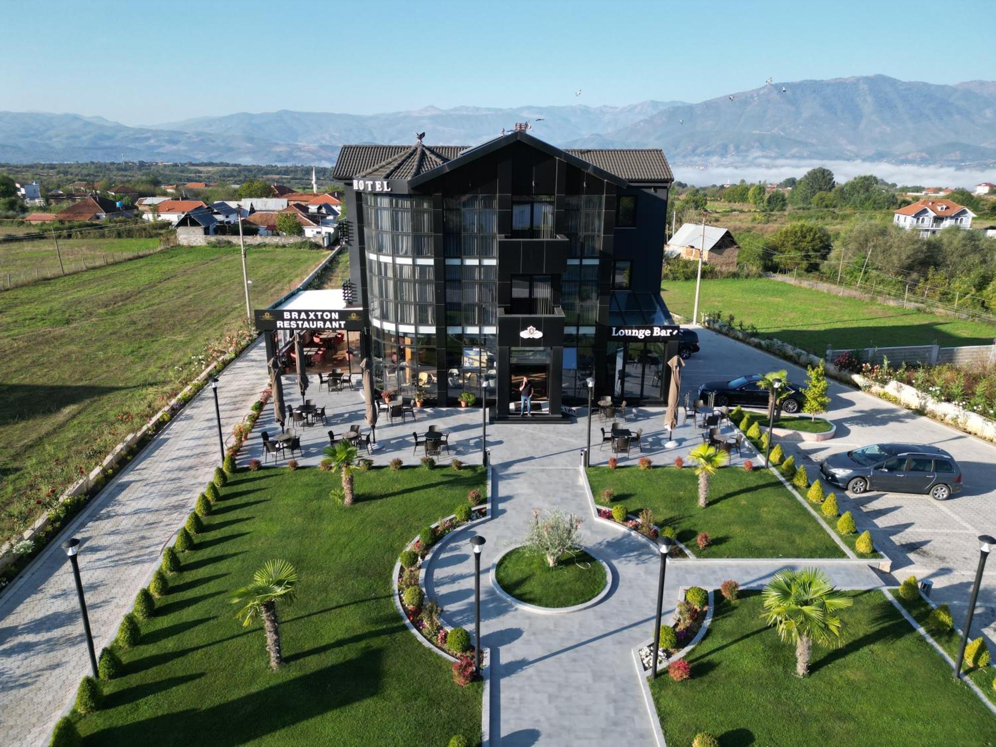 Hotel Braxton Shupenze Bagian luar foto